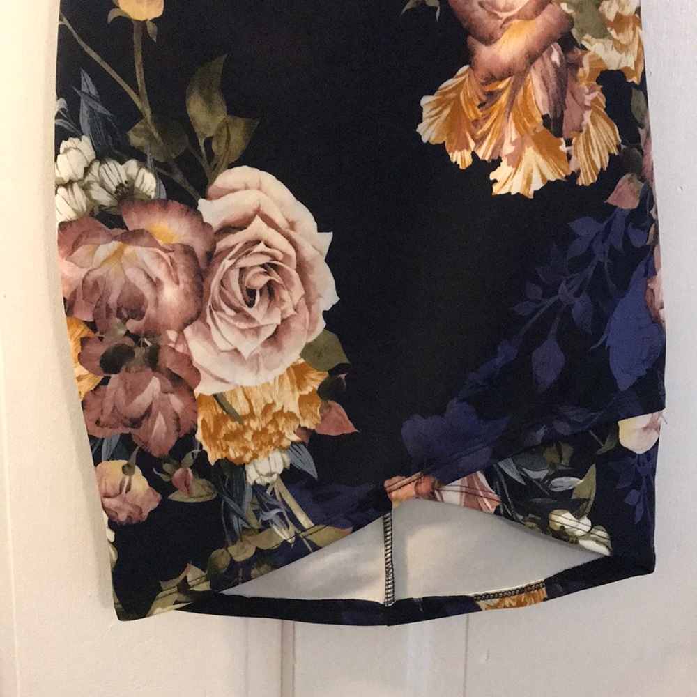 Floral Navy Strapless Dress - Picture 2 of 4